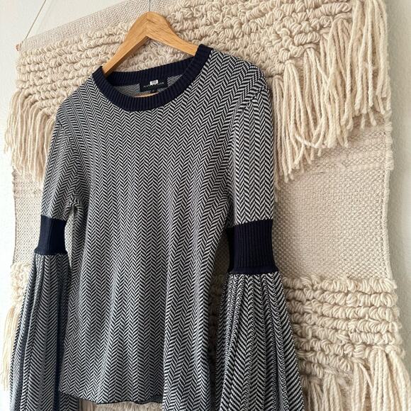 Slate & Willow Pleated Sleeve Sweater - Picture 2 of 6